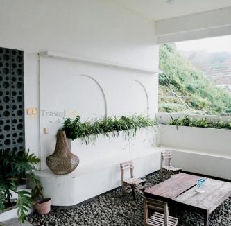 Kejajar Hotel | Haura By Travelink
