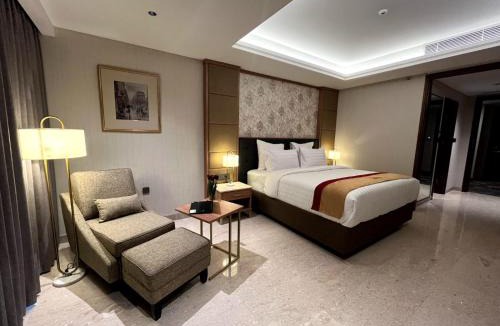Kalimalang Hotel | Grand Travello Hotel Bekasi