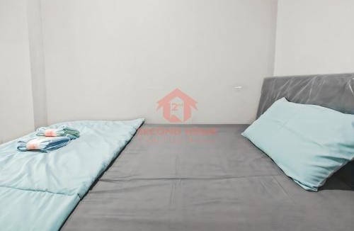 Kelapa Gading Barat Apartment | Stylish 2BR MOI Apt with Pool, Gym, Wi-Fi