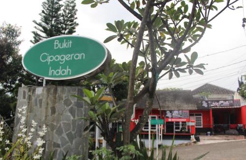 Ngamprah House | Guest House Griya Mas BCI A 39A