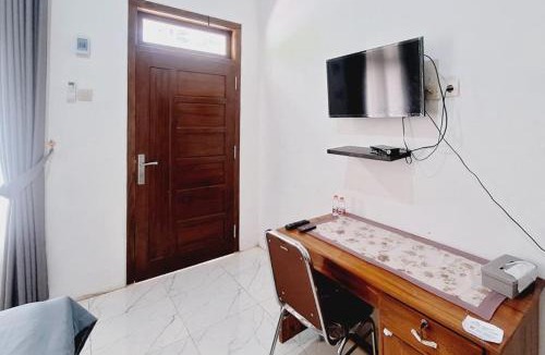 Blitar Hotel | Ayani Guest House RedPartner