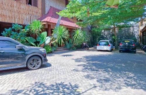 Salatiga Hotel | Omah Kampoeng Near UKSW Salatiga Mitra RedDoorz
