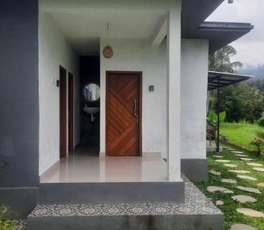 Sawan Bed & Breakfast | VIP Homestay Lemukih