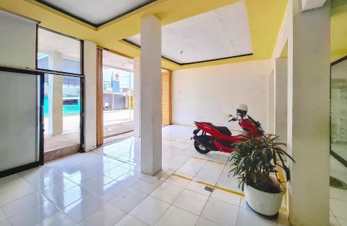Batang Hotel | RedDoorz Syariah at Griya Wahid Alun Alun Batang