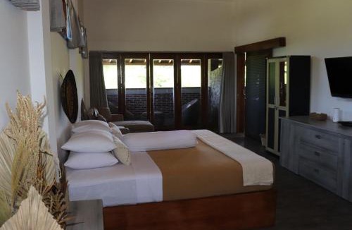 Sekongkang Resort | Baha Baha Villas West Sumbawa - Sk8, Gym, Sauna & Spas Hot & Cold, Bar & Restaurant