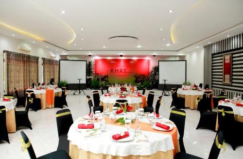Parapat Hotel | Khas Parapat