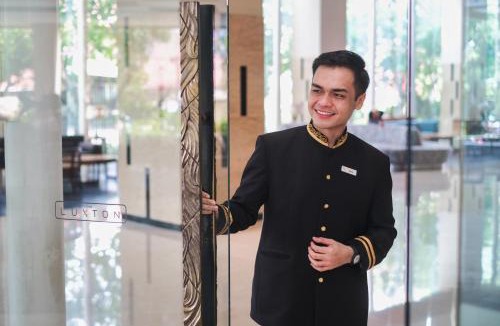 West Cirebon Hotel | The Luxton Cirebon Hotel and Convention