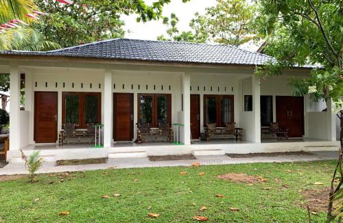 Bohorok Resort | Gino's Place - Guest House & Jungle Trekking