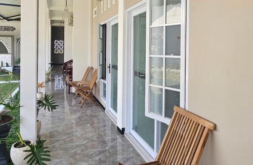 Blitar Hotel | Guest House Saqeena Syariah Near Blitar Park RedPartner