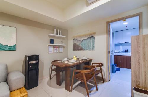 Cikarang Apartment | 2BR Orange County With Free Parking and Rooftop Pool
