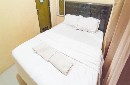 Jombang Hotel | Ariska Homestay near Alun Alun Jombang RedPartner