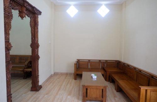 Colomadu Hotel | RedDoorz Syariah @ Klodran Solo