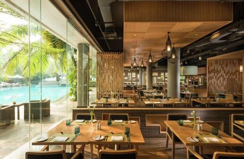 Menteng Hotel | DoubleTree by Hilton Jakarta - Diponegoro