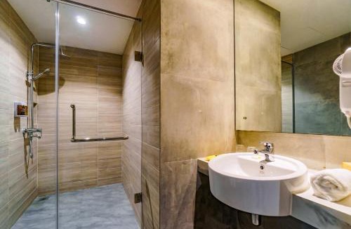 Batam Hotel | Yello Hotel Harbour Bay