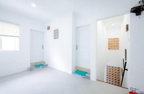 Mampang Prapatan House | RedDoorz Plus at Jalan Gatot Subroto Jakarta