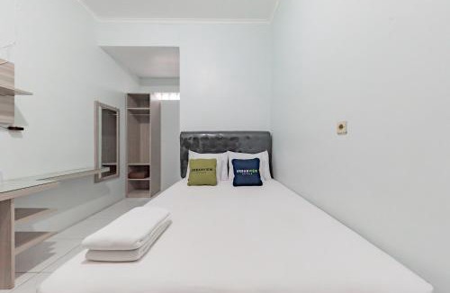 West Cirebon Hotel | Urbanview Hotel Sunday Cirebon by RedDoorz