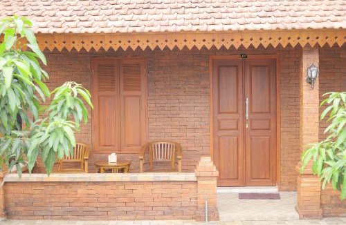 Mlonggo Hotel | Kampoeng Sekuro Villa Syariah