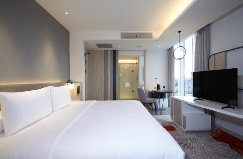 Cibinong Hotel | HARRIS Hotel & Convention Cibinong City Mall Bogor