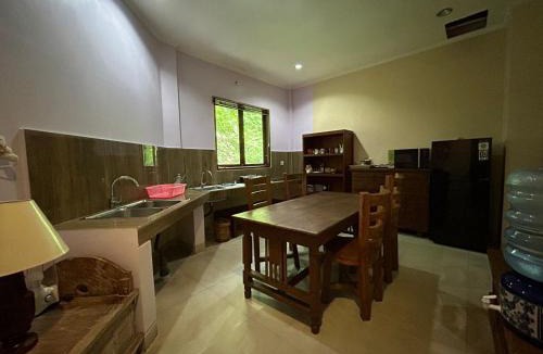 Sidemen House | Pondok Damai Sidemen