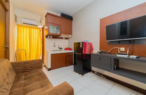 Depok Apartment | RedLiving Apartemen Cinere Resort - Gold Room
