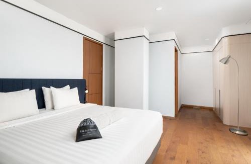 Kesawan Hotel | The Reiz Suites, ARTOTEL Curated