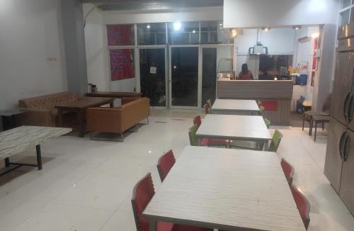 Surabaya Hostel | Rubikz Hostel & Cafe