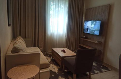 Gandaria-selatan Apartment | Dwijaya House of Pakubuwono