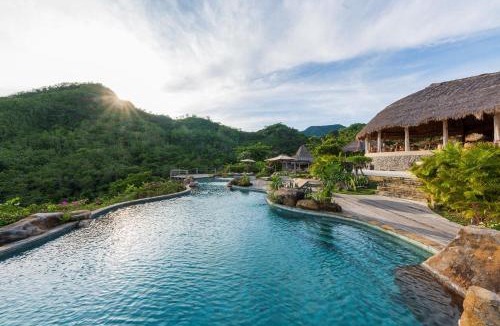 Bunutan Resort | MATHIS Lodge Amed
