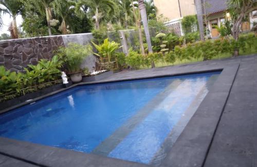 Senggigi Hotel | Roots Hotel Senggigi