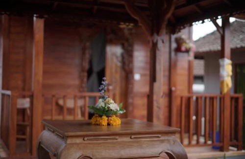 Melayang Bed & Breakfast | Teba junjungan cottages & villa