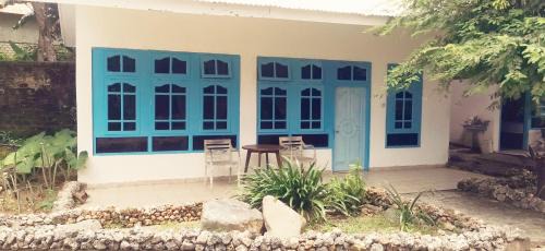 Rua Hotel | the village rua beach homestay