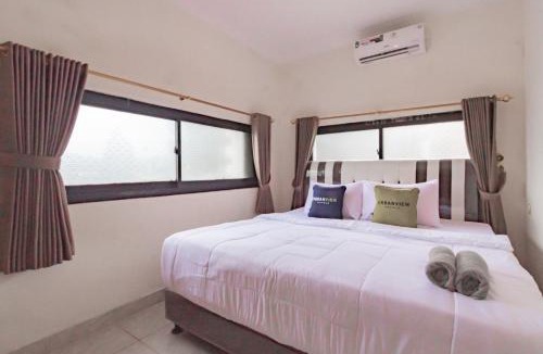 Purwakarta Hotel | Urbanview Hotel Kangen Bungalow Purwakarta by RedDoorz