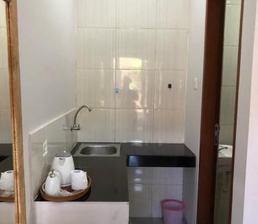 Dyanapura House | Taman Magendre Homestay