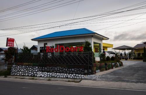 Siborongborong Hotel | RedDoorz @ Aldos Villa Silangit