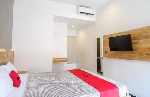 Klaten Hotel | RedDoorz @ Klaten City