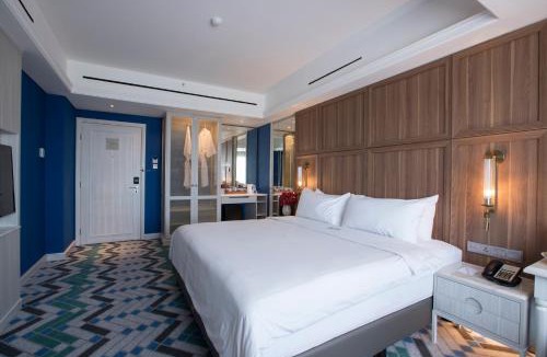 Surabaya Hotel | Java Paragon Hotel & Residences