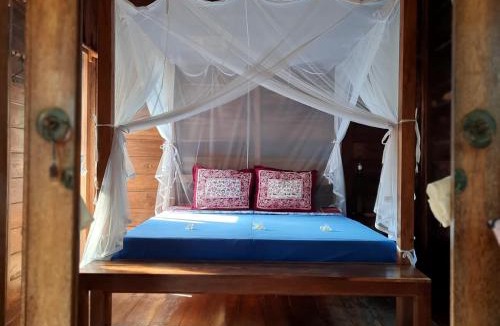 Pacitan House | Harry's Ocean House Pacitan