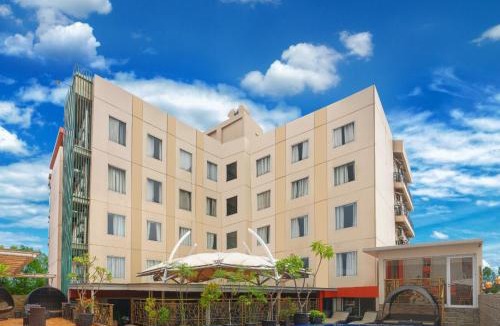 Pagedangan Hotel | Sapphire Sky Hotel & Conference