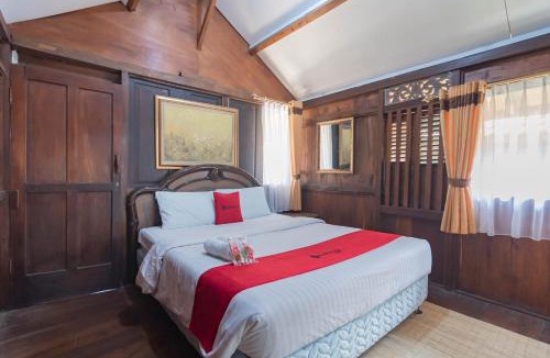 Parongpong House | RedDoorz near Farmhouse Lembang