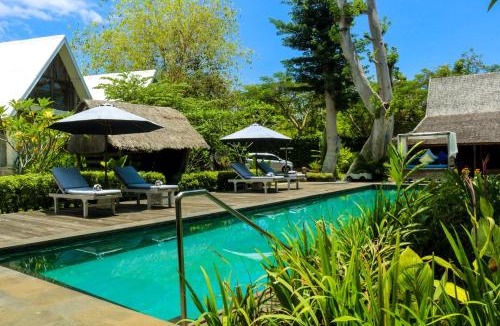 Jimbaran Bay Bed & Breakfast | Chanteak Bali - Teak House 3