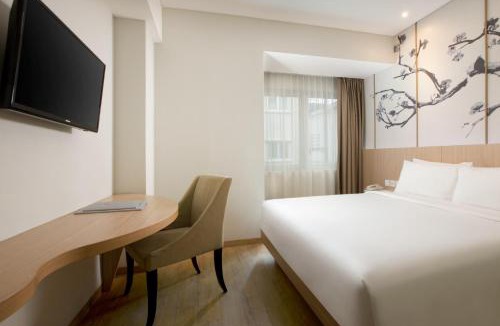 Bekasi Hotel | Hotel Santika Mega City Bekasi