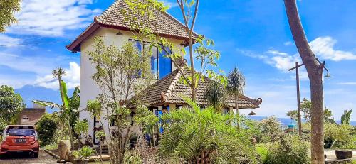 Dinoyo Villa | Villa Kebun Jeruk Syariah Malang by ecommerceloka