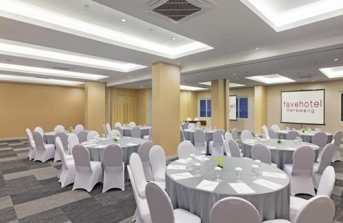 Karawang Hotel | favehotel Karawang