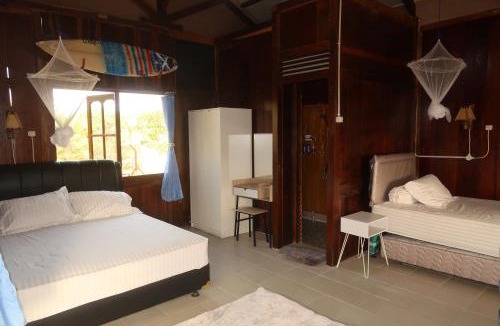 Tjimadja Cabin | Arya's Surf Camp Cimaja