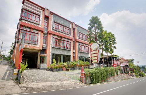 Bandungan Hotel | Urbanview Hotel Bergas Indah Bandungan by RedDoorz