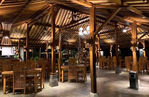 Borobudur Hotel | The Nalaya Hotel & Resto