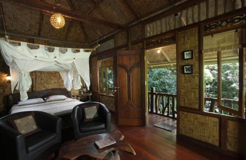 Bukit Lawang House | Kupu Kupu Garden Guest House & Cafe