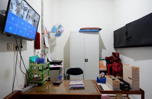 Purwokerto House | RedDoorz near Living Plaza Purwokerto