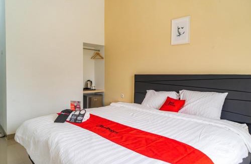 Serpong House | RedDoorz Plus near Teras Kota 3