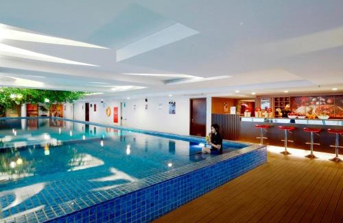 Ketintang Hotel | The Alana Surabaya